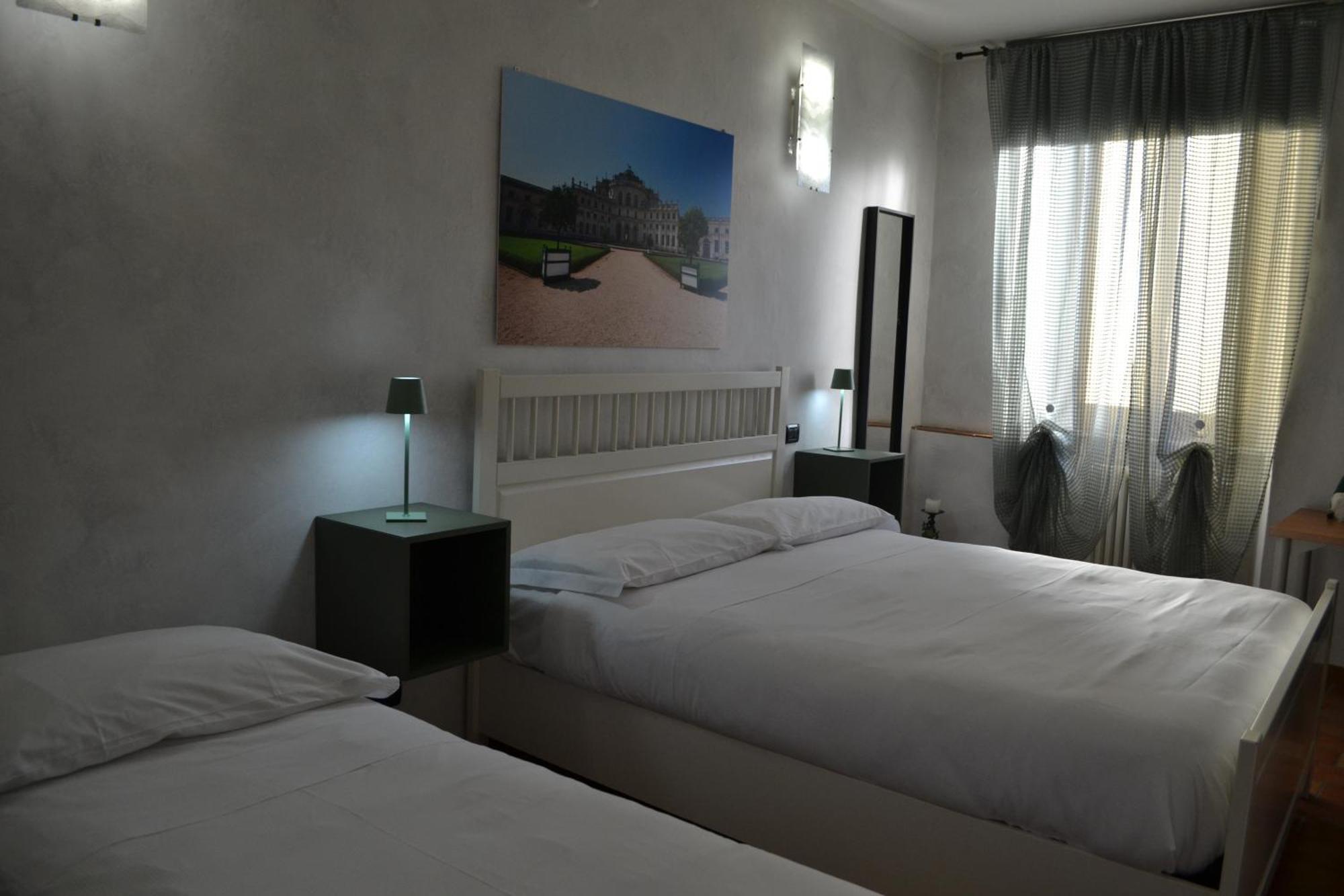 Domus Hotel Caselle Torinese Exterior foto