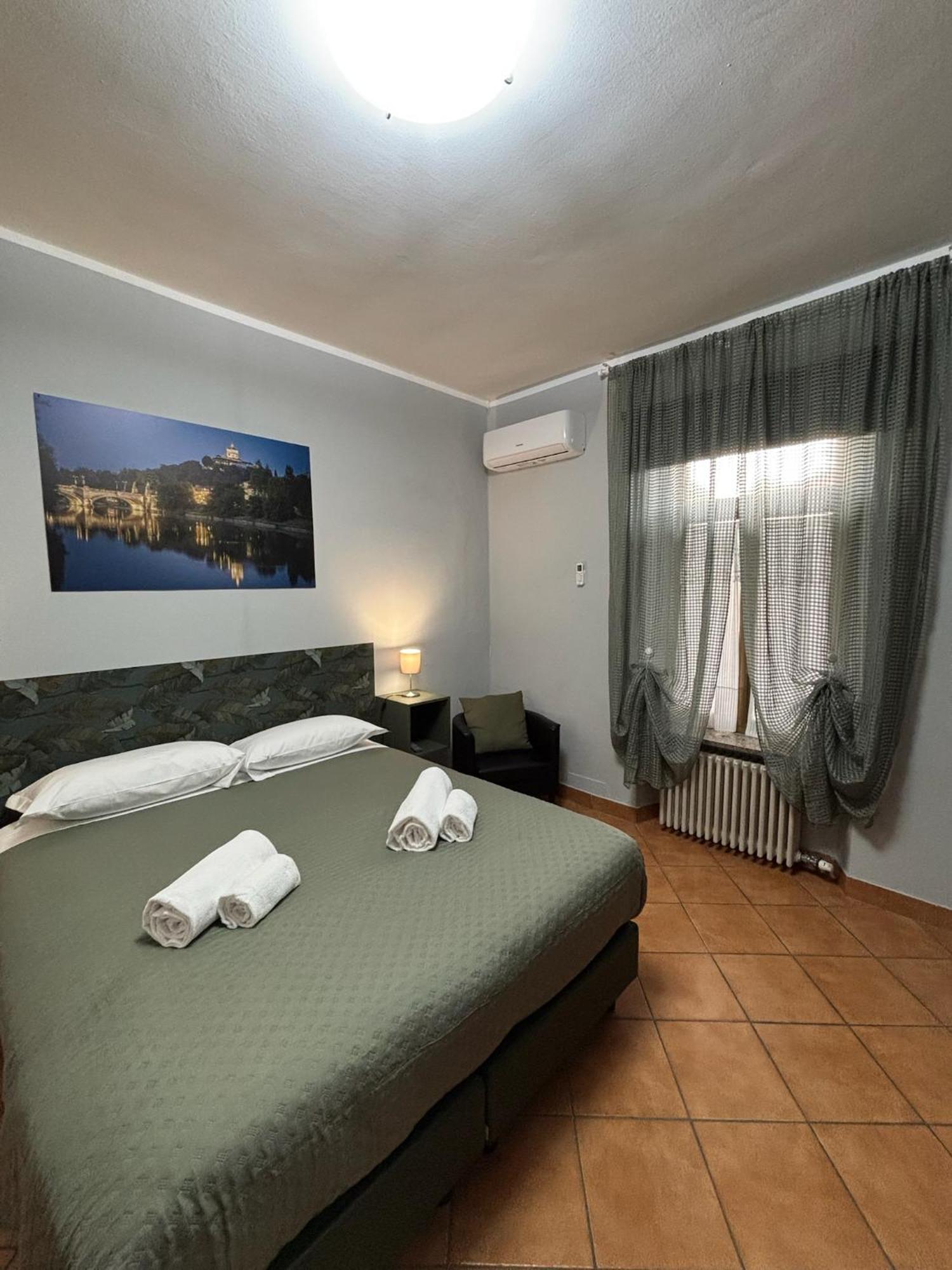 Domus Hotel Caselle Torinese Exterior foto